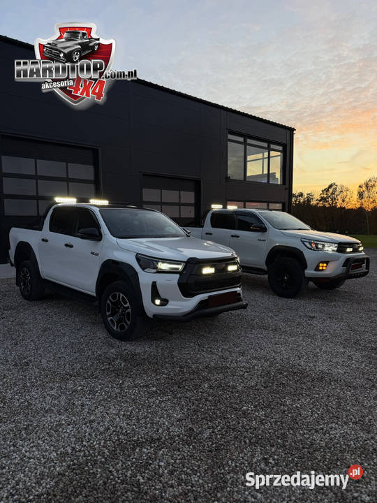 Zestaw lamp LAZER TRIPLER 750 Elite Toyota Hilux Lampy przednie Pasłęk