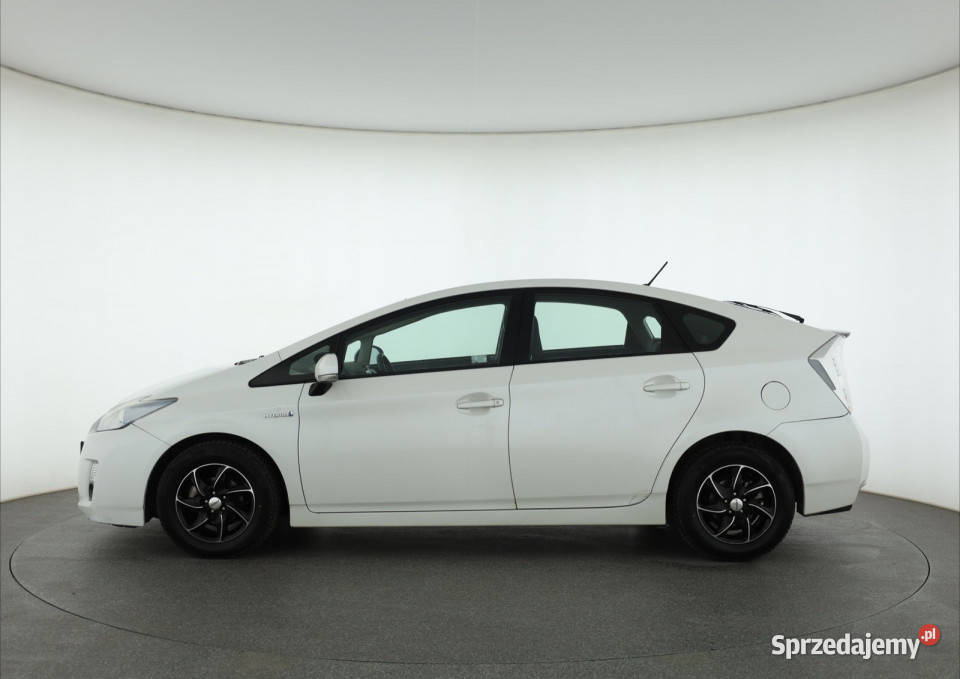 Toyota Prius 18 VVTi HSD Bielany Wrocławskie