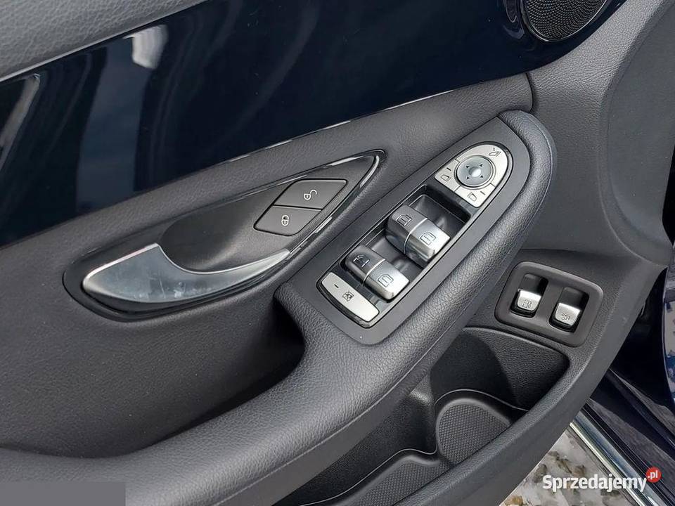 MercedesBenz Klasa C 20 benzyna 211 2020r śląskie