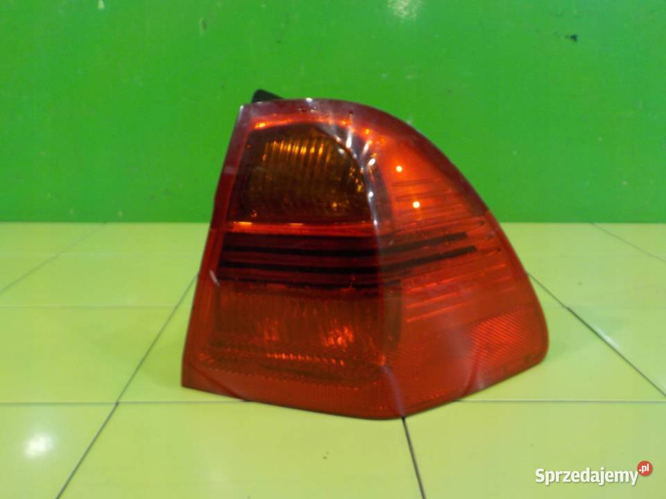 BMW 3 E91 20 B AUT 06r KOMBI lampa prawa tyl Suków