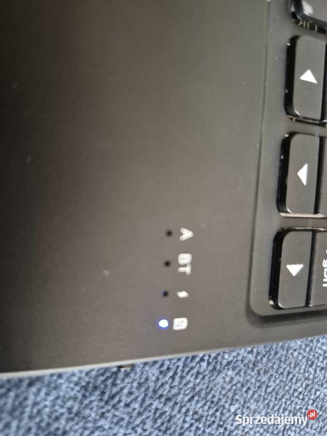 Sprzedam kompaktową bezprzewodową klawiaturę