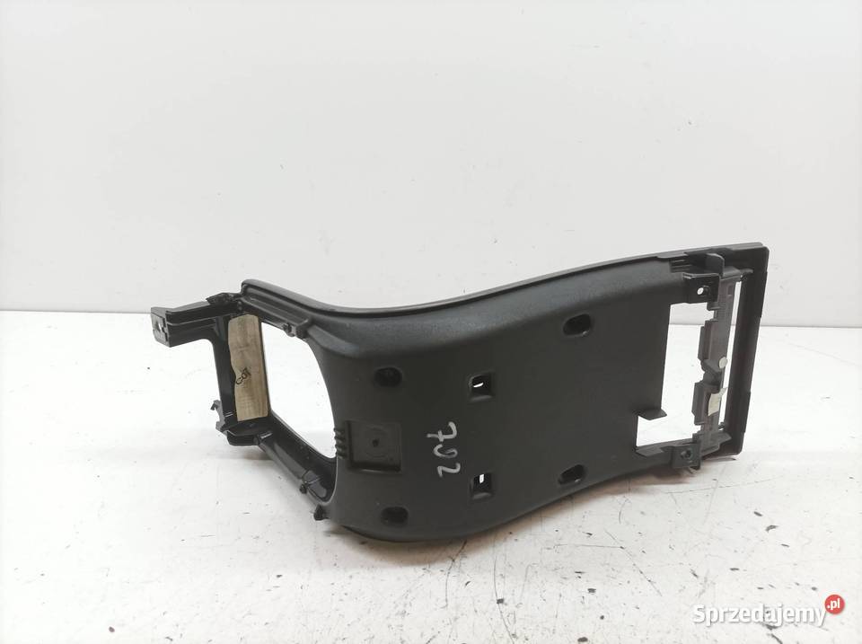 OSŁONA RAMKA PANELU NAWIEWU Volvo V50 I 20042012 Rok produkcji 2004 świętokrzyskie