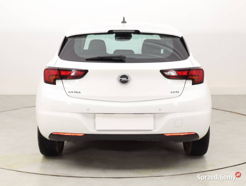 Opel Astra 16 CDTI wielofunkcyjna kierownica Bielany Wrocławskie