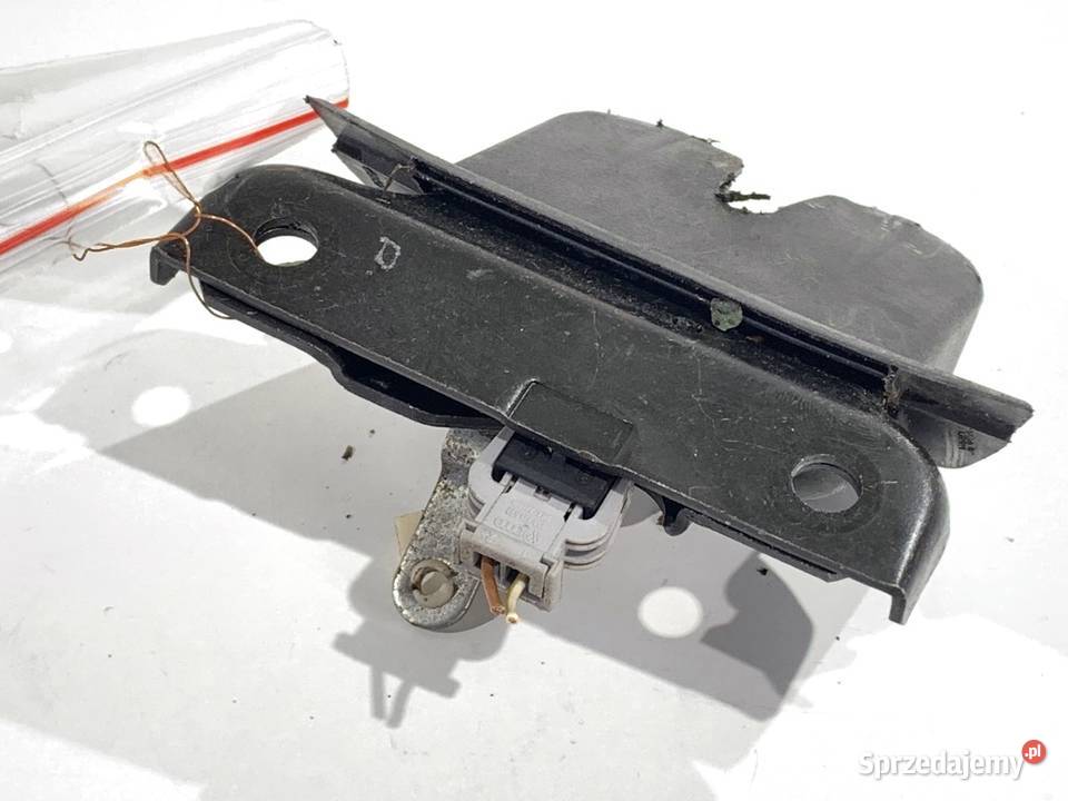 ZAMEK KLAPY TYŁ AUDI A4 B6 SedanLimuzyna podkarpackie