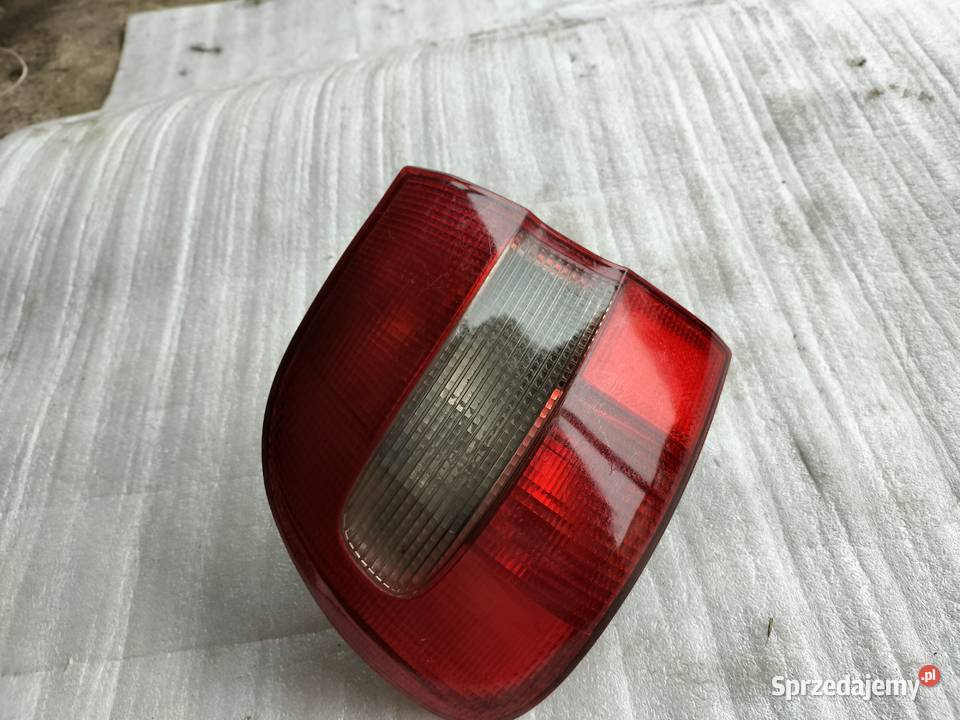 Volvo v40 LAMPA TYŁ TYLNA LEWA Lewe