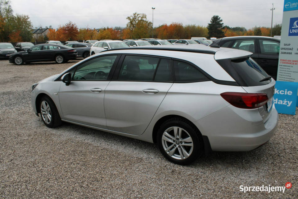 Opel Astra 12 145HP Elegance Gwarancja Led