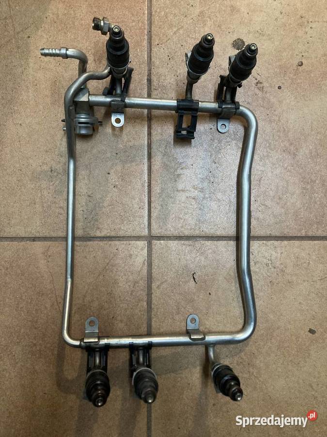 WTRYSKIWACZ AUDI 078133551N listwa 078133681q Rakoniewice sprzedam