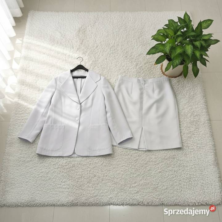 piękny damski garnitur rozmiar uniwersalny Bytom