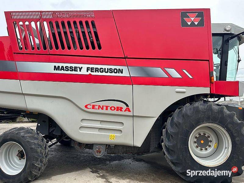 Kombajn zbożowy Massey Ferguson Centora 7280