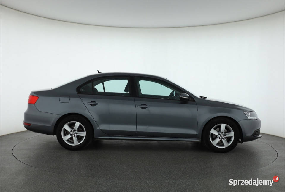VW Jetta 12 TSI Jetta mazowieckie