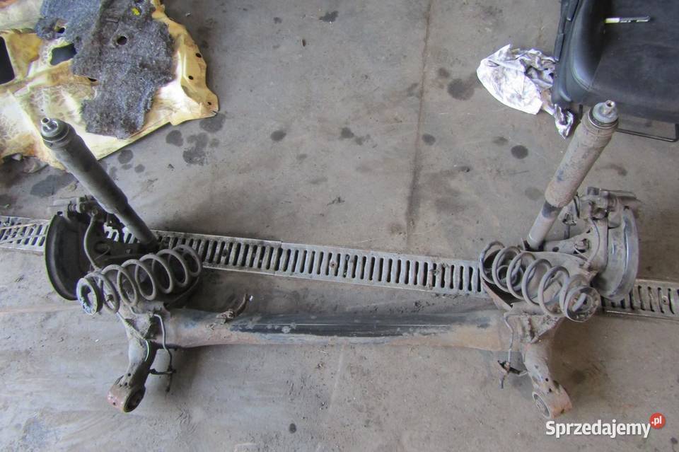 BELKA OŚ ZAWIESZENIA TYLNA TYŁ 18 HYBRID TOYOTA