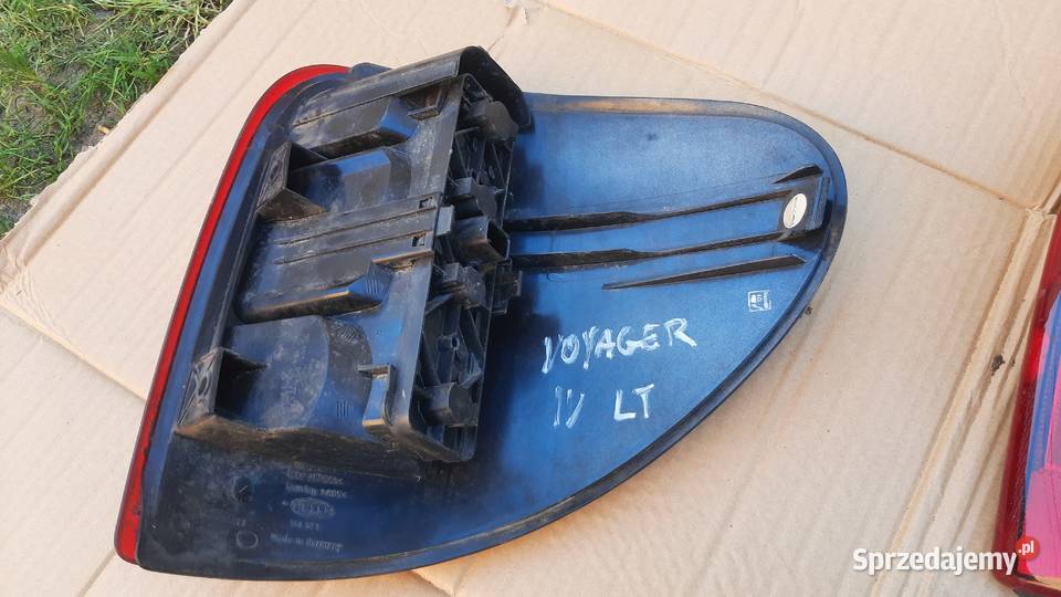 lampa tylna prawa lewa Chrysler Voyager IV sprzedam