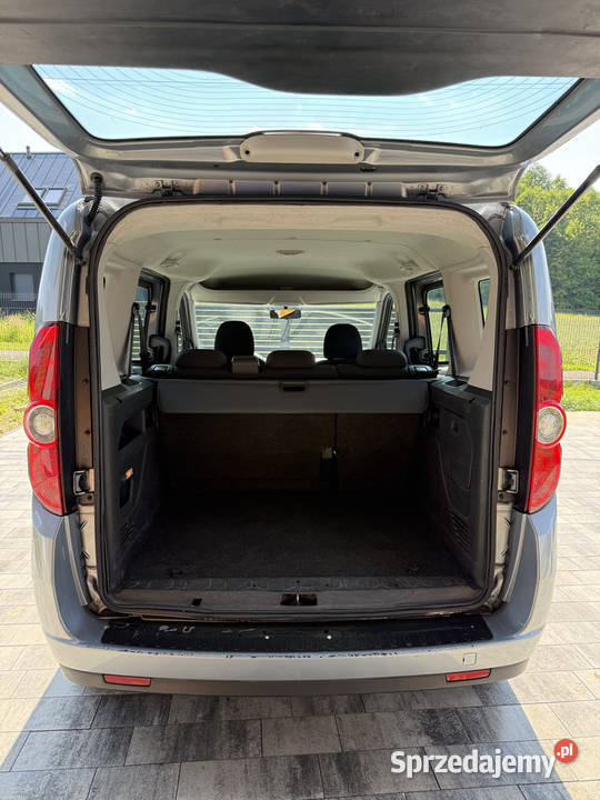 Fiat Doblo 14 TJet Turbo Mini Van 2013 249 000 1368cm3 śląskie