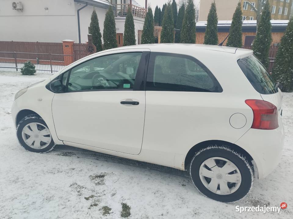 Toyota Yaris 10 B 2006r
