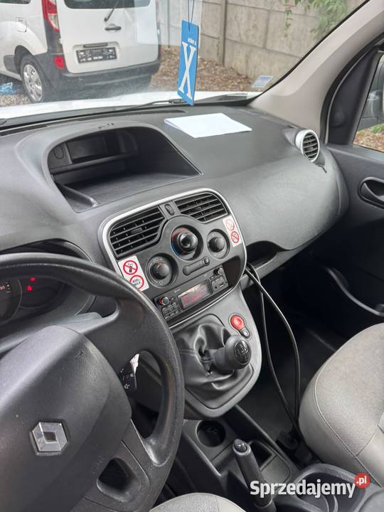 Przedmiotem naszej oferty jest samochód manualna