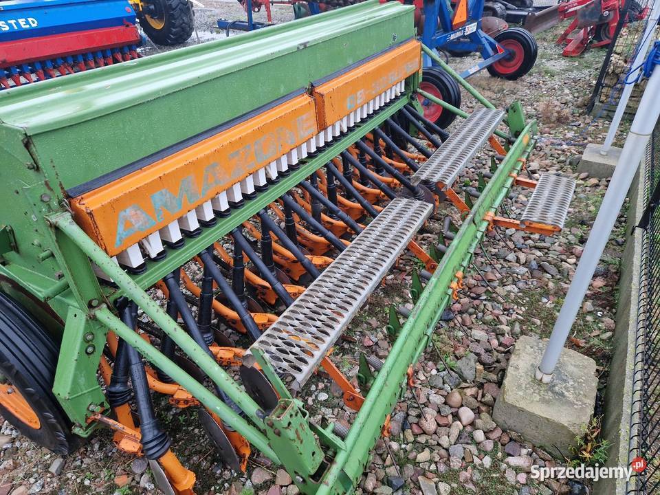 Siewnik AMAZONE D8 talerzowy 3m nieuszkodzony Osiek Mały
