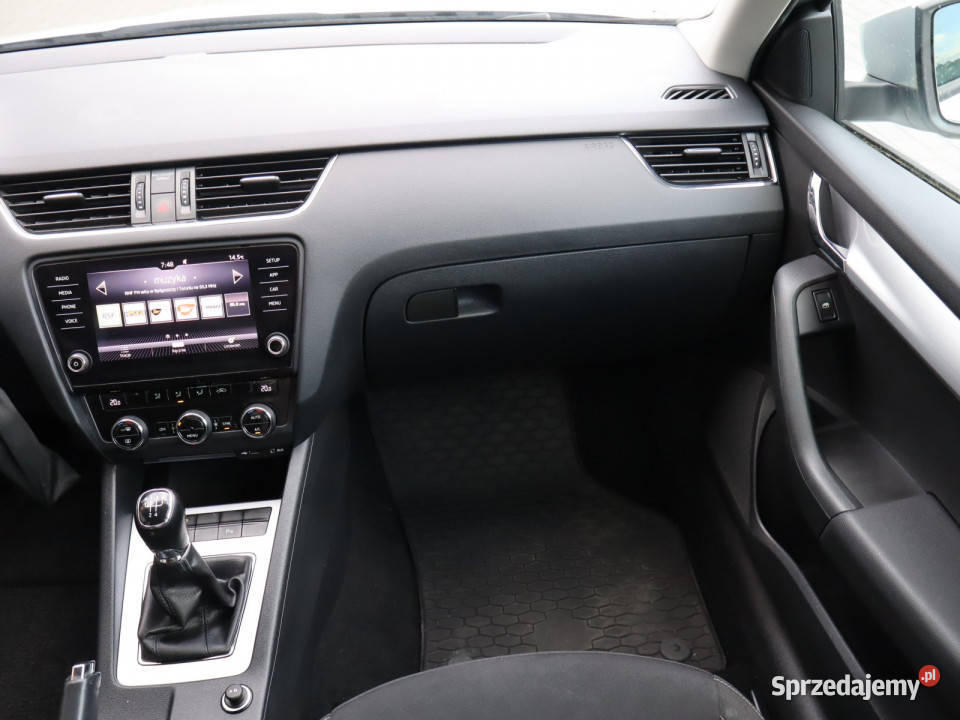 Skoda Octavia 16 TDI isofix Piaseczno