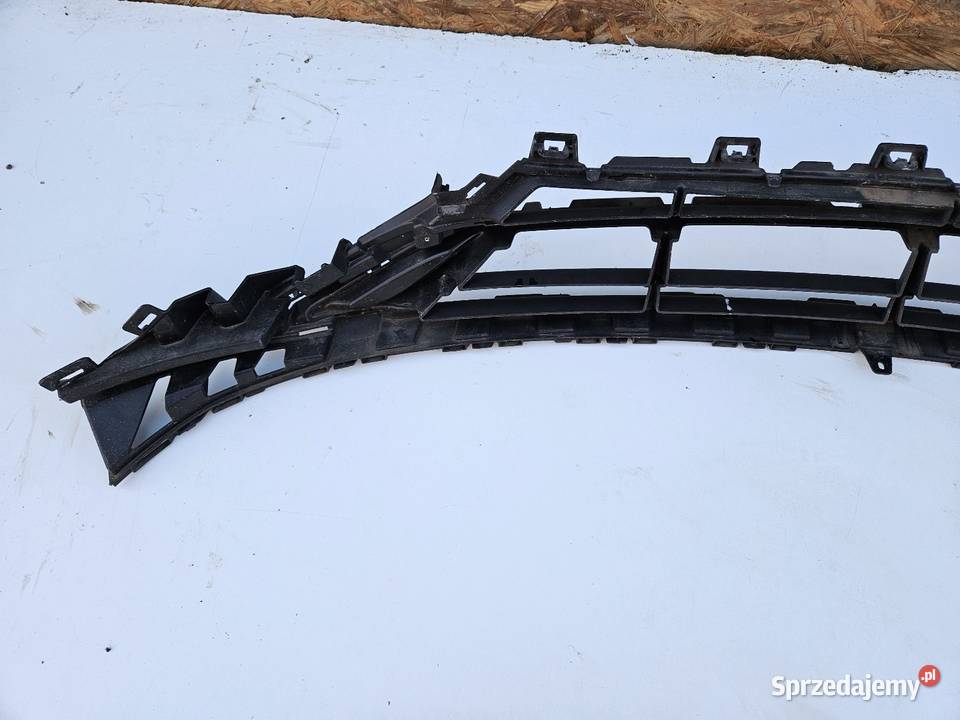 MERCEDES EQE W295 V295 AMG KRATKA ŚRODKOWA osobowe Międzychód