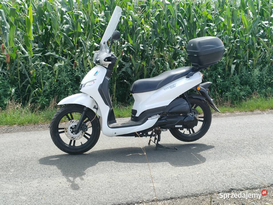 Skuter Peugeot Tweet 125 Gostomia