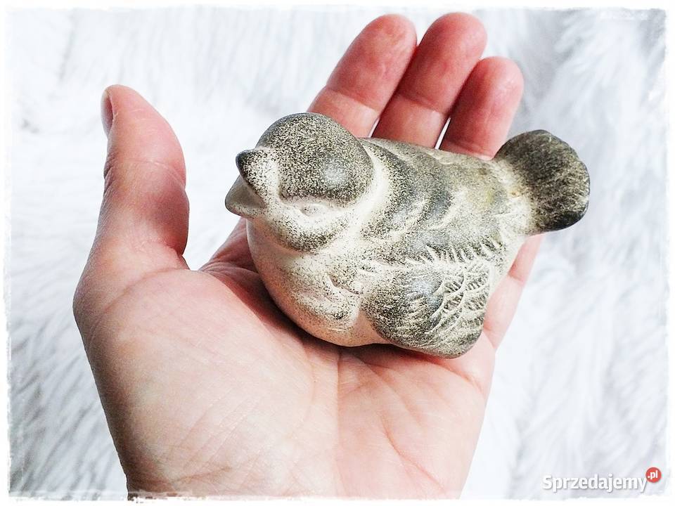 Stara figurka z gipsu mały ptaszek wróbelek Żary