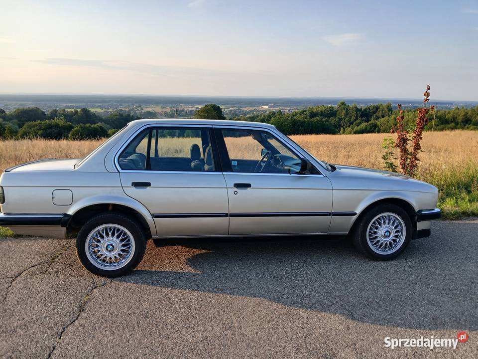 Piękna E30 320i zero rdzy oryginał Hiszpania Bochnia