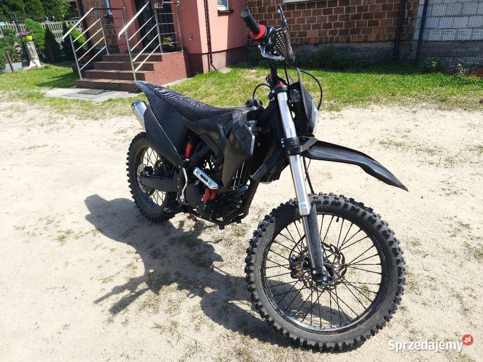 Asix xt97 17mth okazja kupiony w polskim salonie mazowieckie Nowe Opole