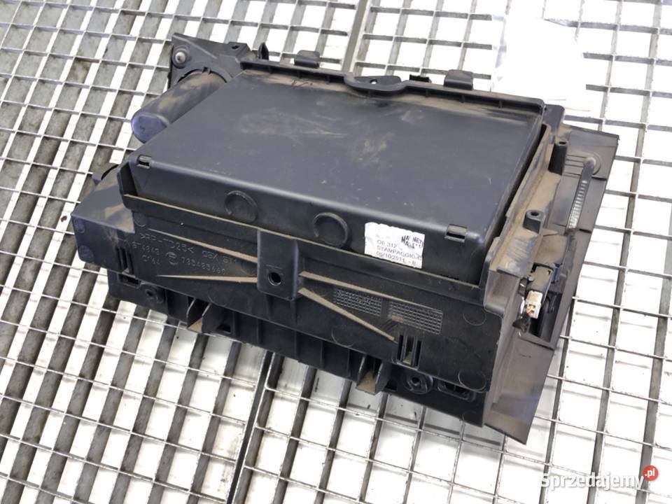 SCHOWEK PASAŻERA FIAT PUNTO EVO Hatchback