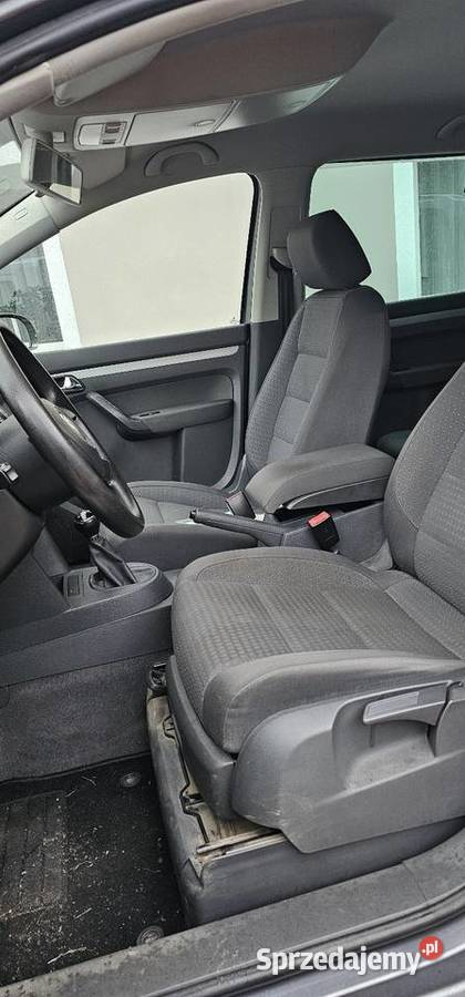 Volkswagen Touran 20 FSI manualna dolnośląskie Zgorzelec
