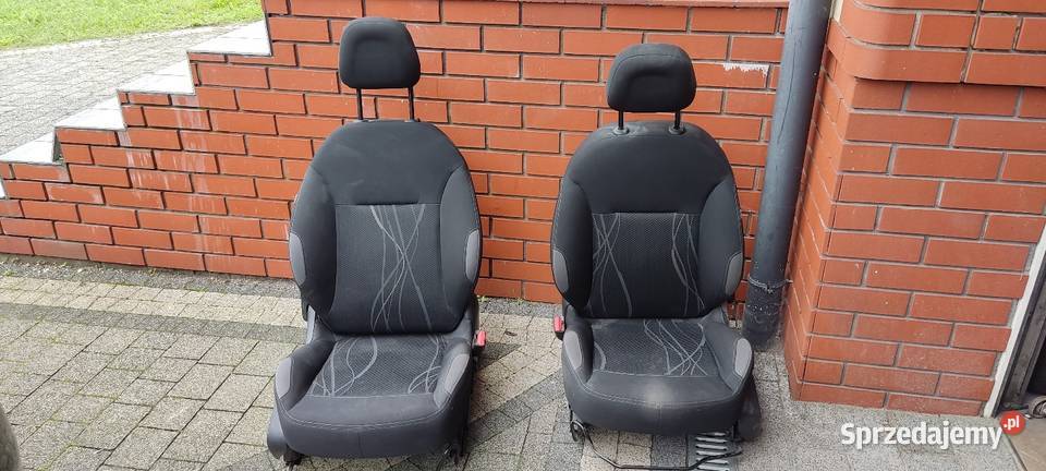 Fotele Peugeot 208 kompletne wielkopolskie Poznań
