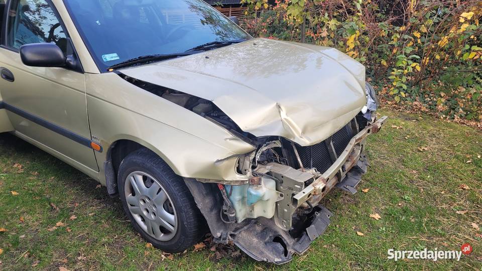 Toyota Avensis t22 sedan 2001 Rok produkcji 2001 Avensis Dębe Wielkie