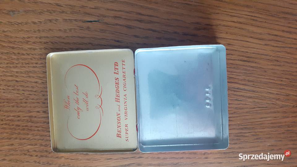 Pudelko papierosach BensonHedges Pozostałe Warszawa