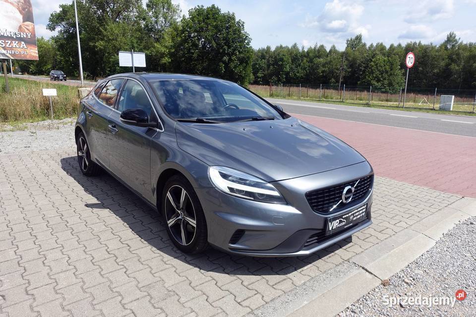 VOLVO V40 RDESIGN 20 T3 152 LIFT KSERWISOWA przyciemniane szyby Buczkowice
