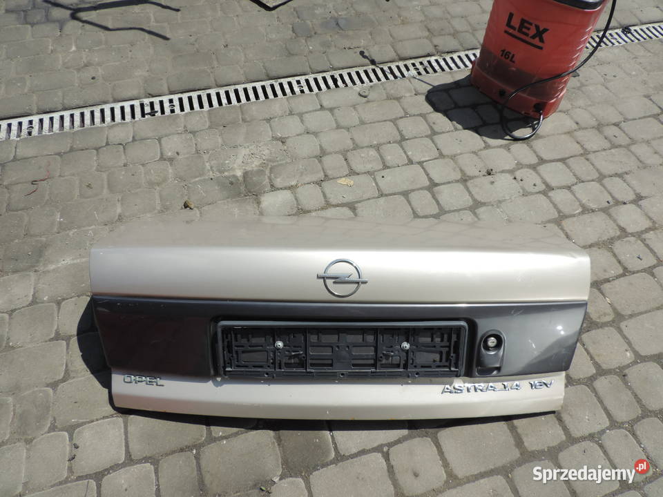 KLAPA BAGAŻNIKA TYŁ OPEL ASTRA F SEDAN małopolskie