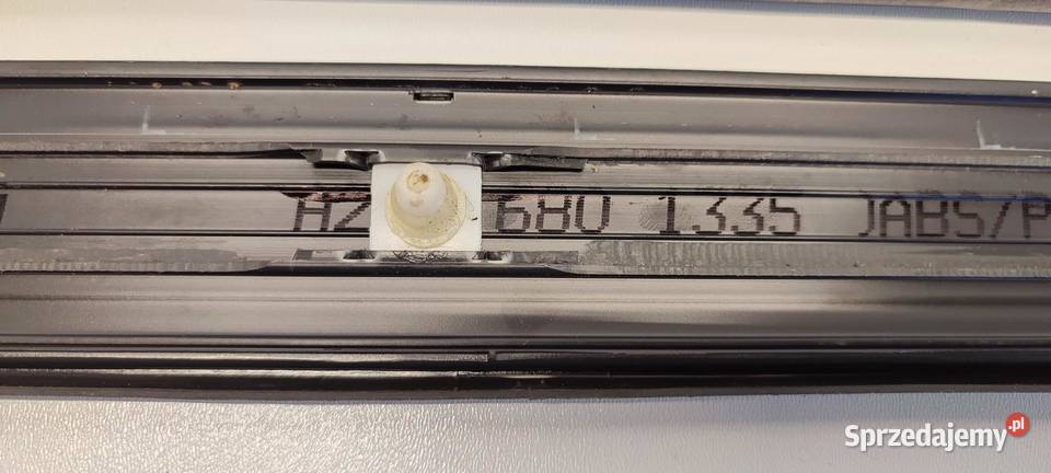 MERCEDES W211 LISTWY PROGOWE PRZÓD KOMPLET