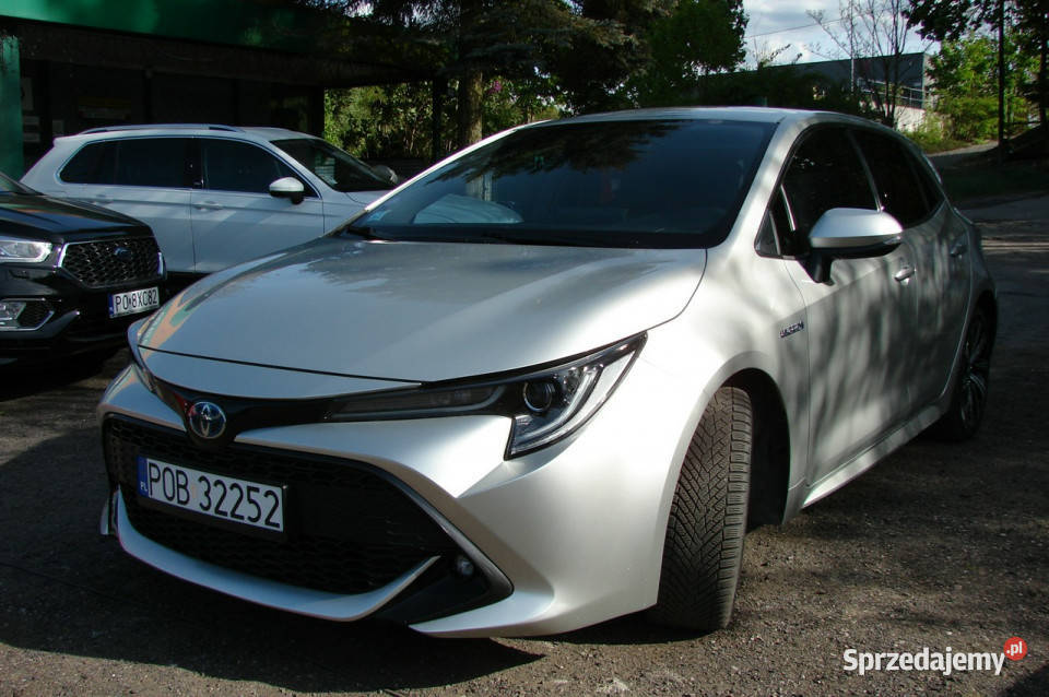 Toyota Corolla 18 Hybryda 98 Bogata Wersja E21 Piła sprzedam