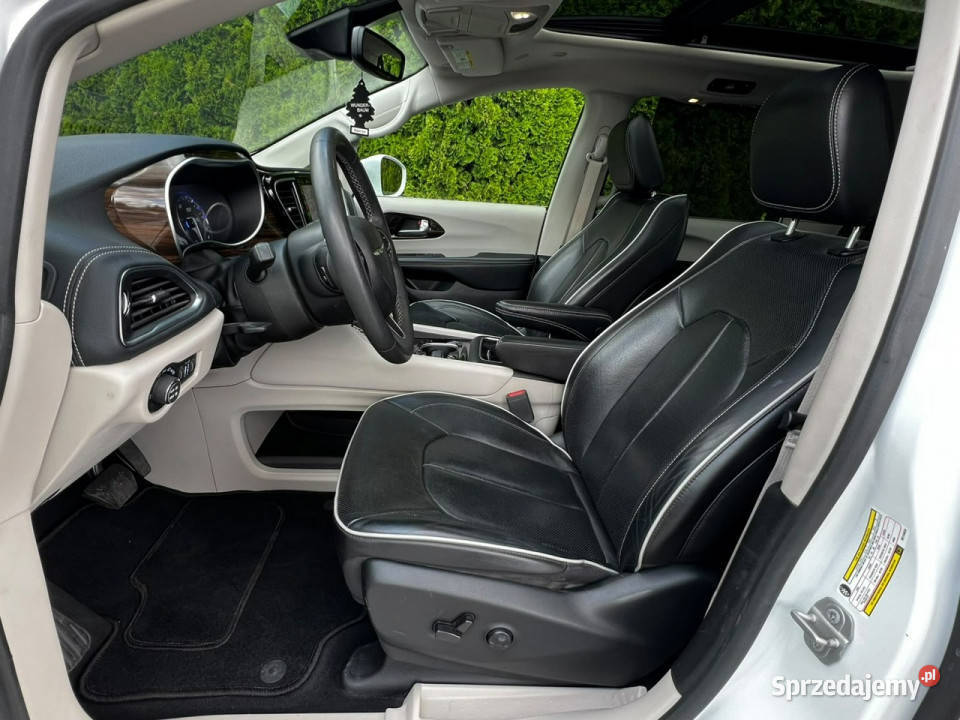 Chrysler Pacifica LIMITED Panorama HarmanKardon podgrzewane fotele Baranowo