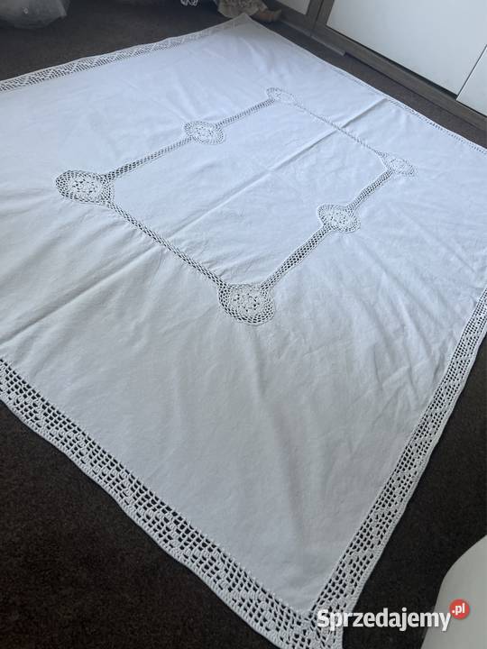 Obrus biały szydełkowy rękodzieło biały śląskie Zabrze