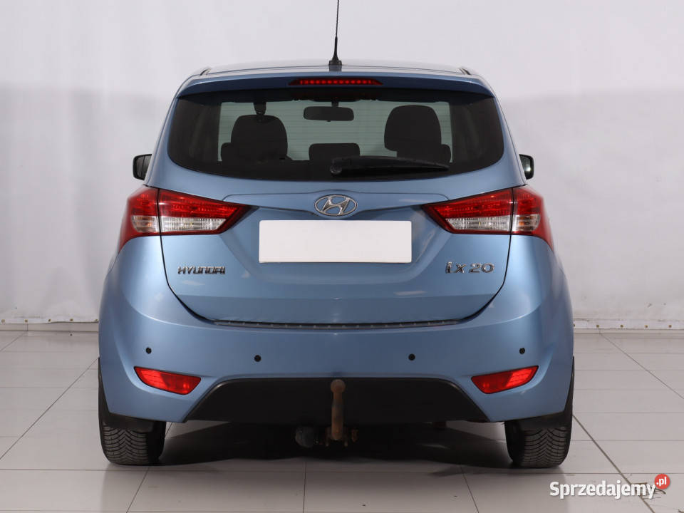 Hyundai ix20 16 CVVT wielofunkcyjna kierownica