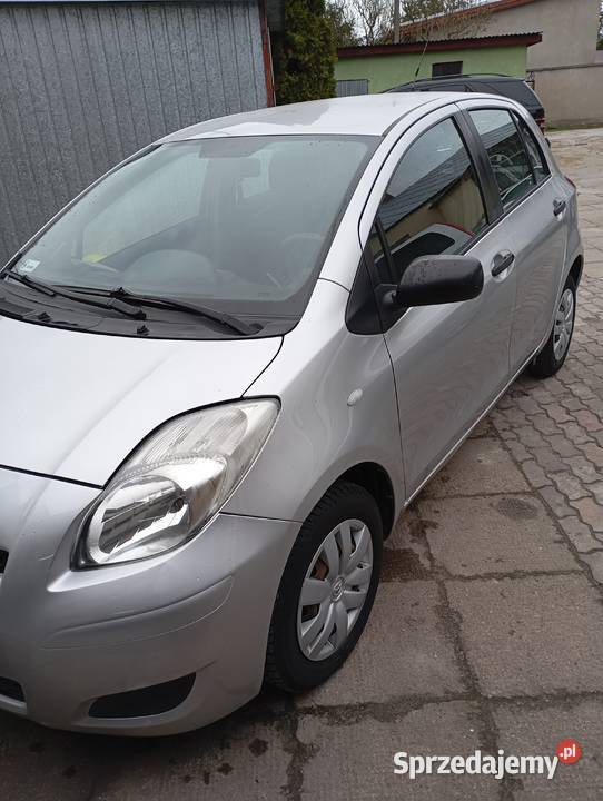 Yaris II 2010 10 5drzwi klimatyzacja bez immobilizer Drzewica