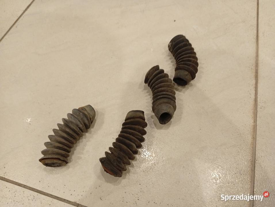 Gumy drzwi przelotki na przewody łączniki osobowe Pozostałe Bychawa