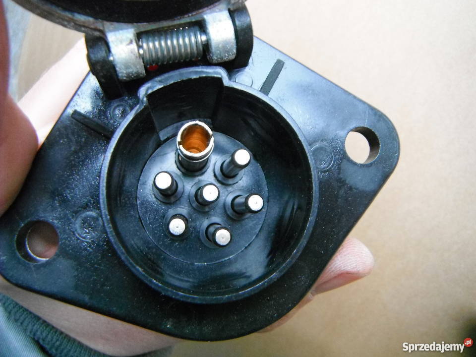 Gniazdo 7 biegunowe 24s 24V SW12 Star Nowe Układ elektryczny Chlewiska