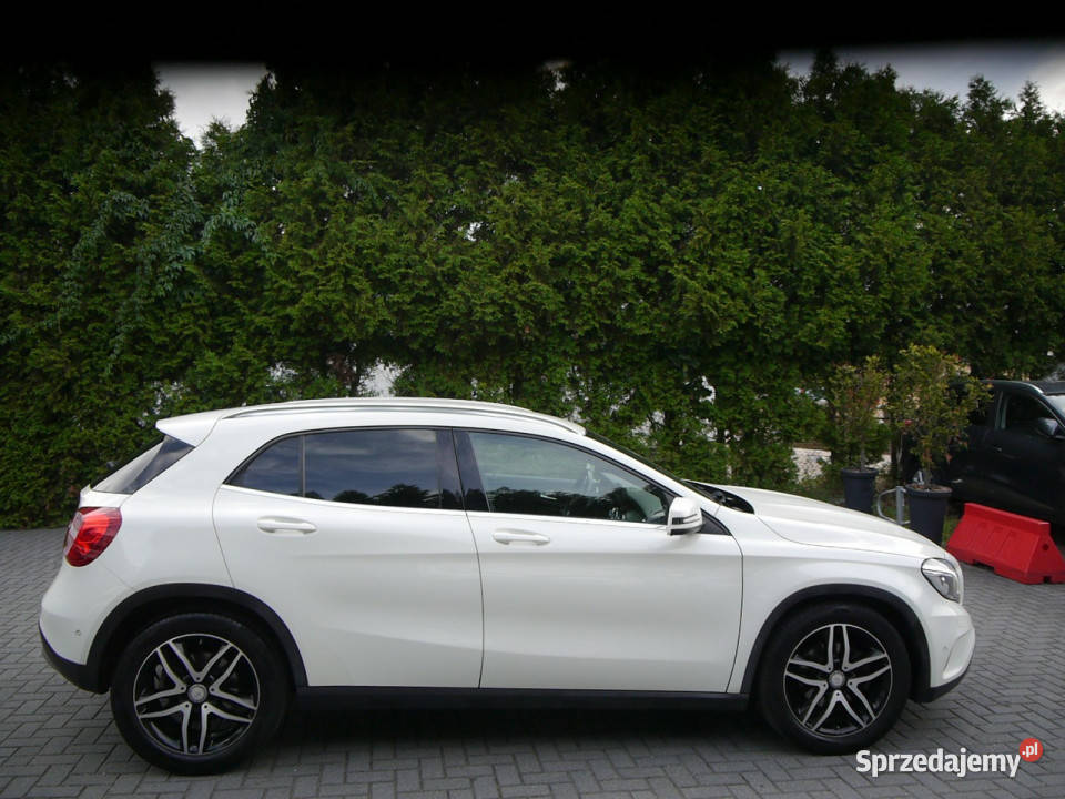 Mercedes GLA 180 16b Led Navi Xenon Skóra Stan wspomaganie kierownicy