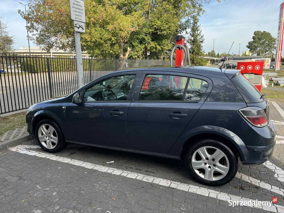 Opel Astra Hatchback 2009