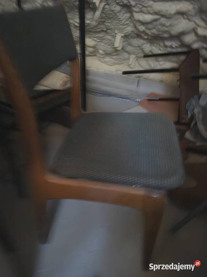 krzesła z lat 80 tych Krasne