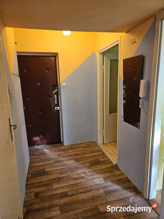 Jasna i przestronna kawalerka 37 m z widokiem na Łódź sprzedam