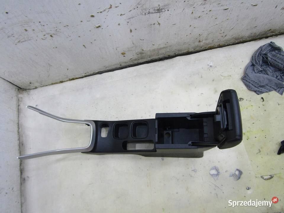 TUNEL ŚRODKOWY PODŁOKIETNIK SKÓRA SUZUKI SX4 osobowe sprzedam