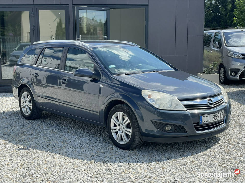 Opel Astra Opel Astra kombi 17 CDTI EcoTec 125 Wrocław