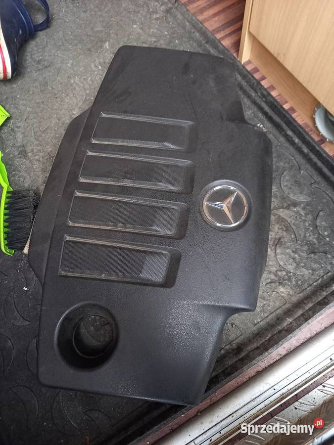 Pokrywa górna silnika Mercedes 20 diesel osobowe Cisiec