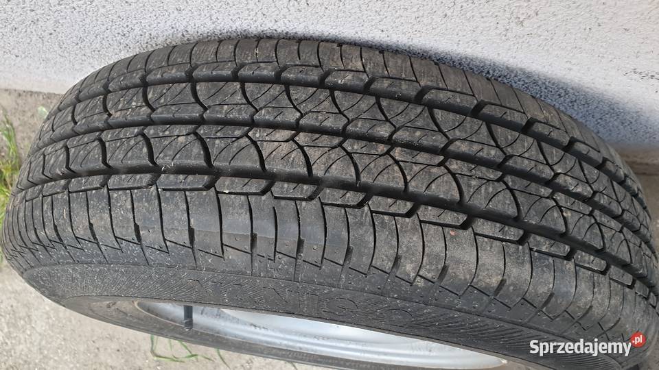 kola z oponami C do przyczepy kampingowej Świdnica