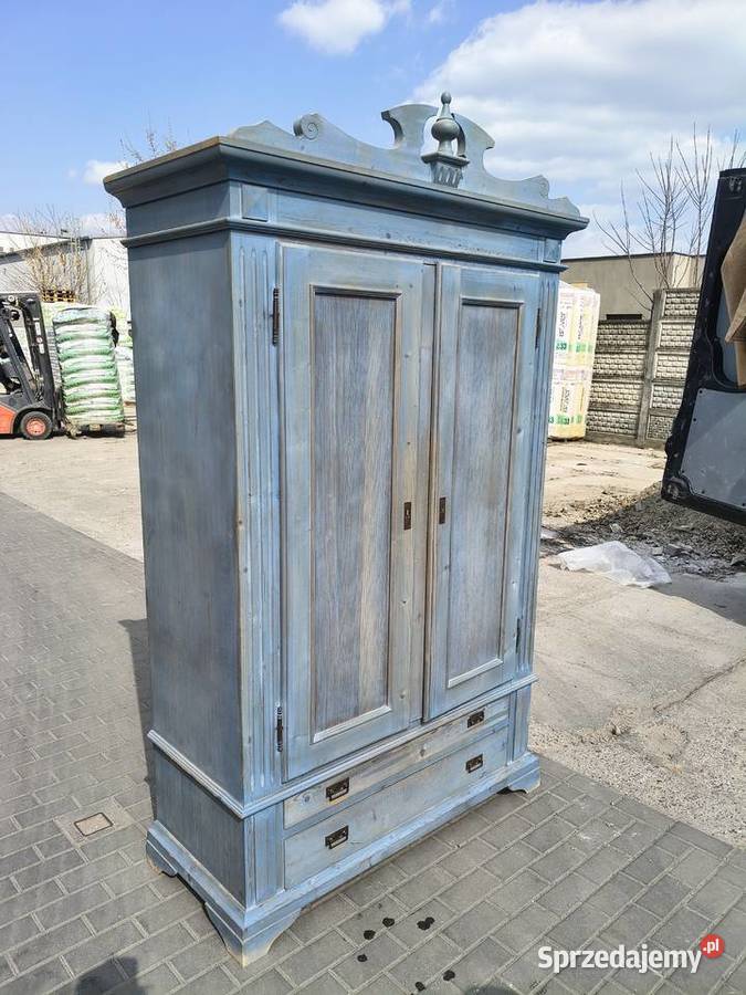 Szafa w stylu vintage Wiązowna